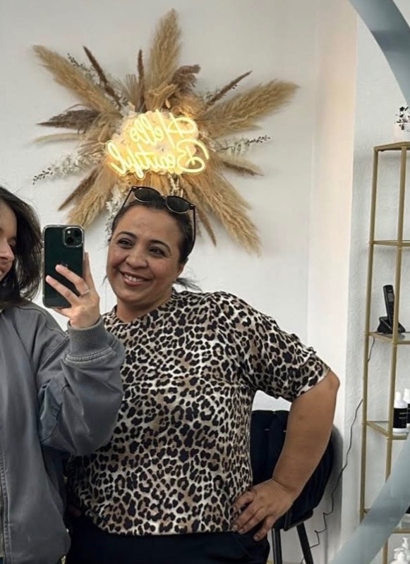 Saime, Inhaberin und Friseurin bei Saime Hair & Beauty